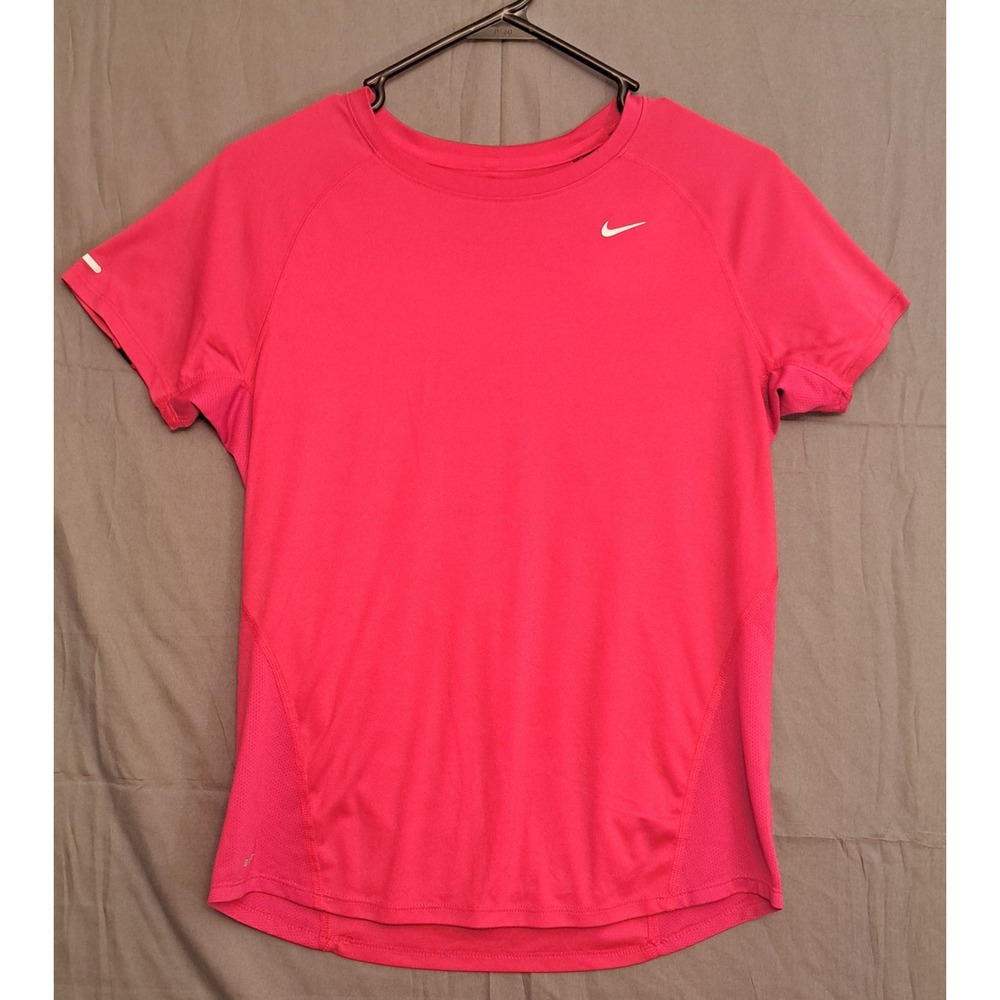 Nike Dri-Fit Vented Short‎ Sleeve T-Shirt Women's Size Medium Pink